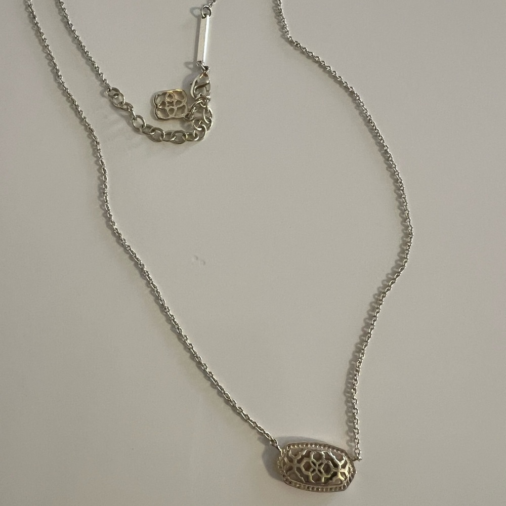 Kendra Scott Filigree Elisa Pendant in Gold